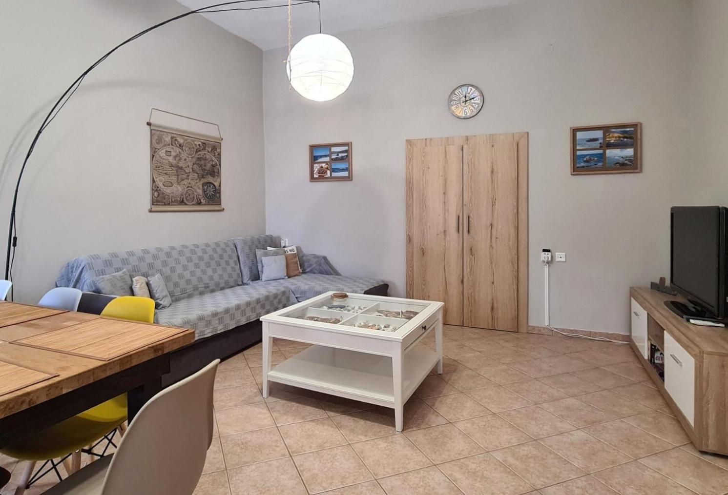 Colimbos Accommodation, 2 Min From The Beach Sfinarion ภายนอก รูปภาพ
